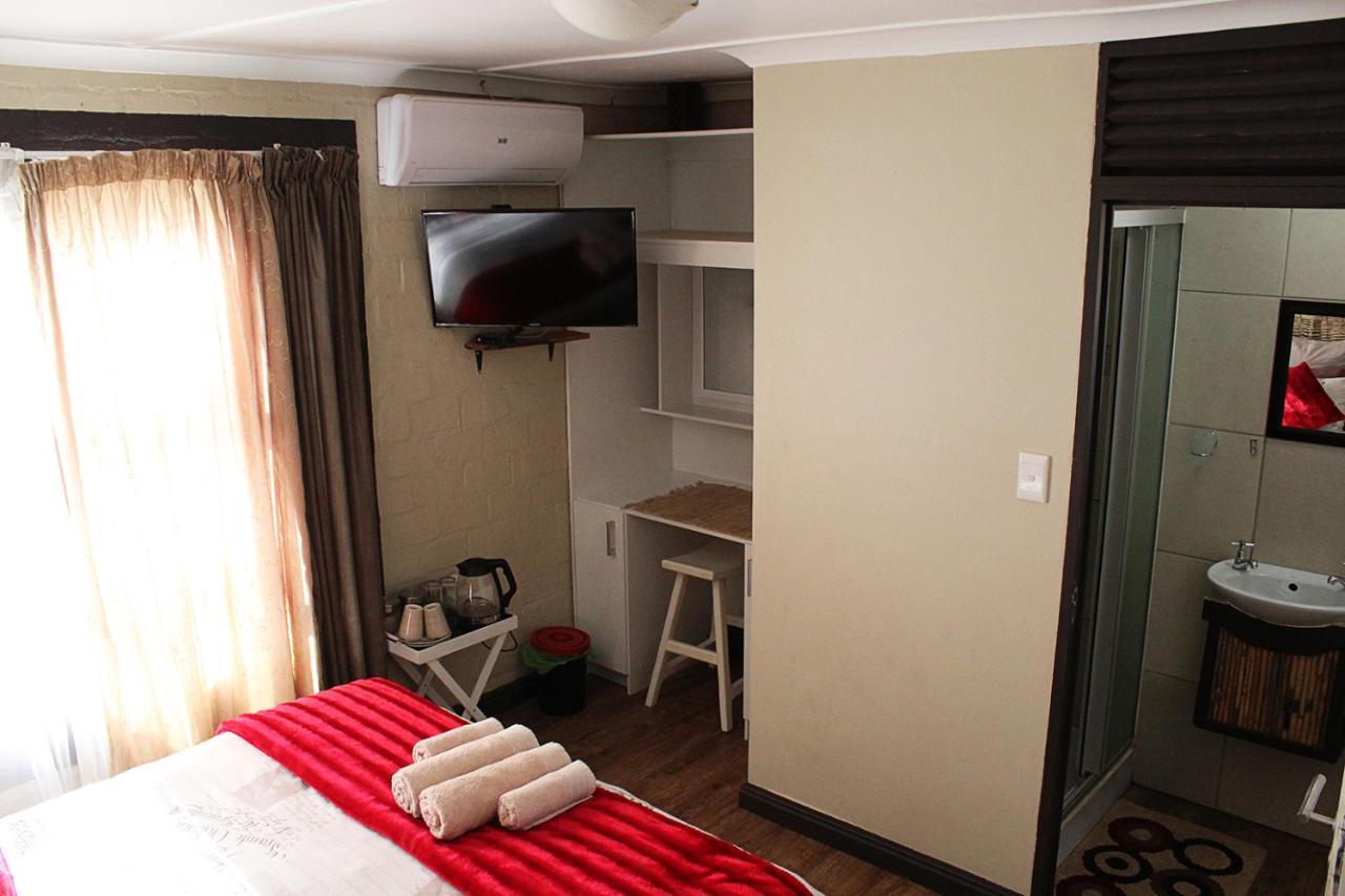 African Adventures Accommodation Durbanville Esterno foto