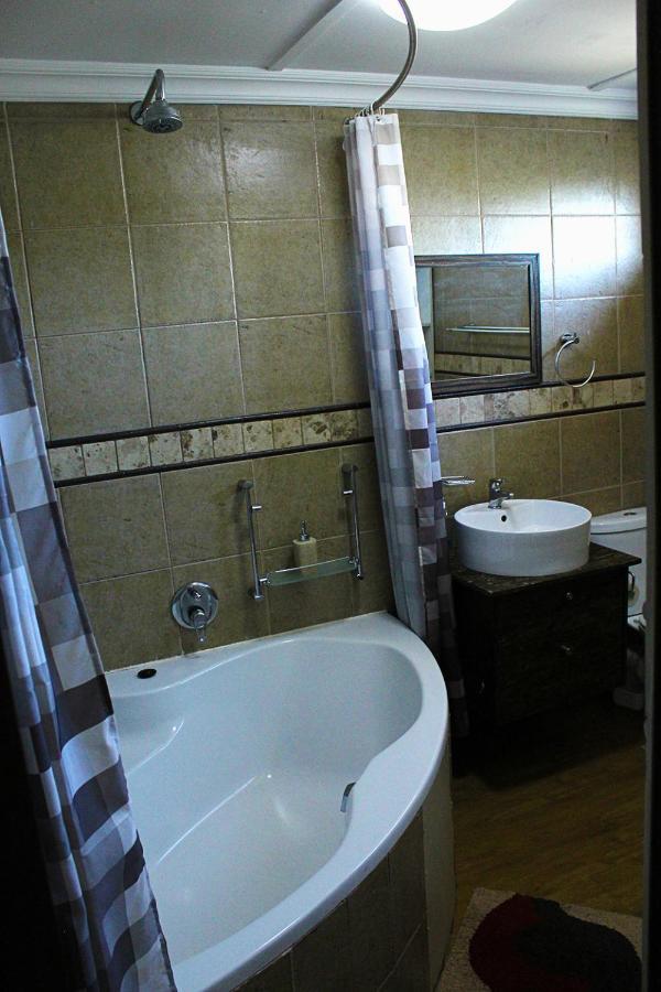 African Adventures Accommodation Durbanville Esterno foto